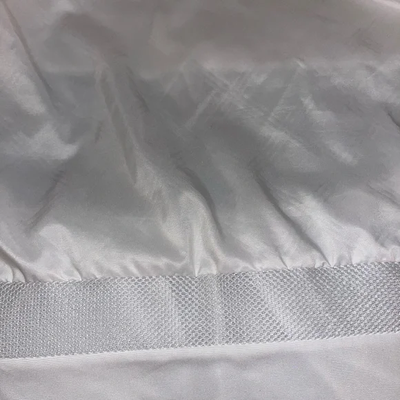Luxurious Twin, Extra Long Fitted Mattress Cover - Picture 2 of 7